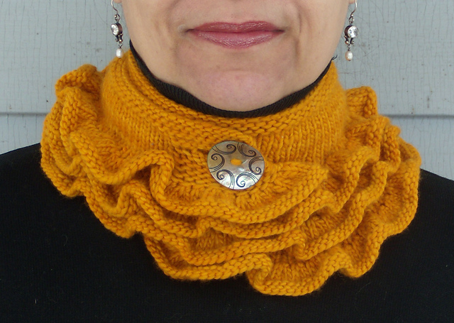 Helios Neckwarmer