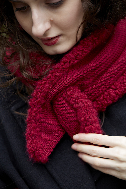 Ravelry: Twofold Bandana pattern by Nina Holubcova