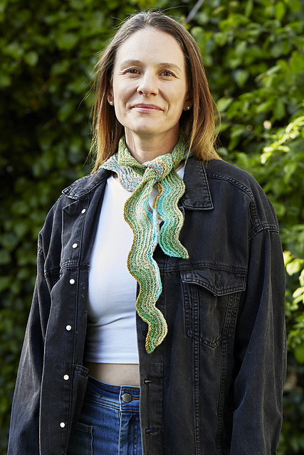 Ravelry: Tilde Scarf pattern by Nina Holubcova
