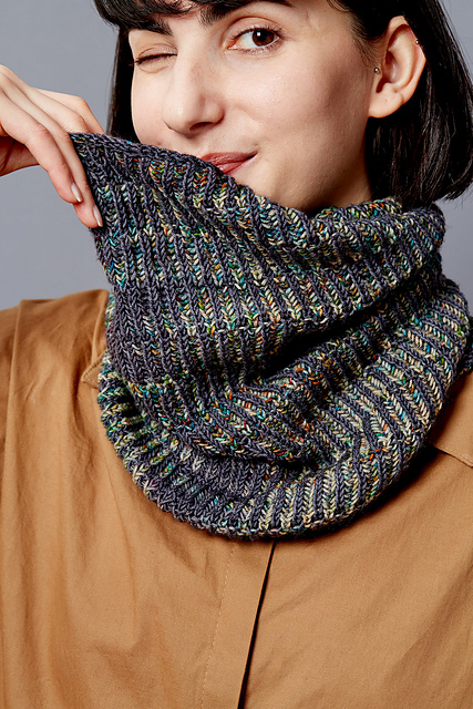 Moire Cowl