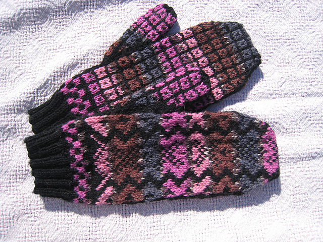 Four Needle Fair-Isle Mittens - Super Fine