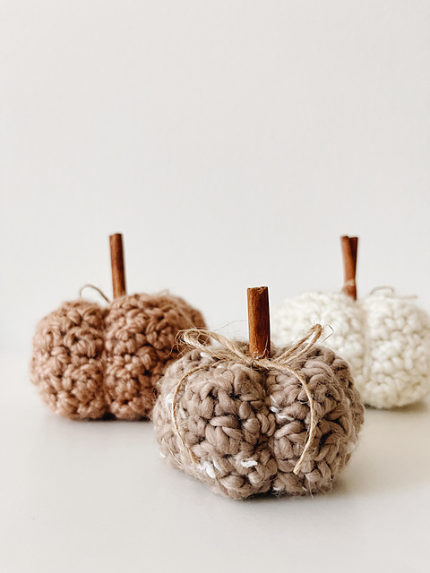 Cinnamon Spice Crochet Pumpkins
