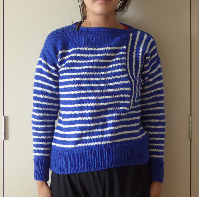 p.34 striped sweater (ボーダーのセーター)