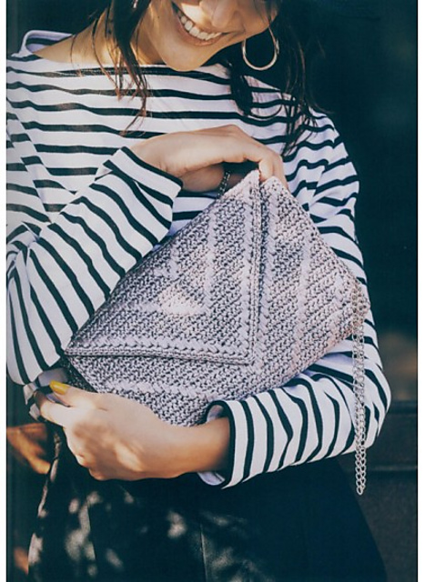 C. Square form chain shoulder bag