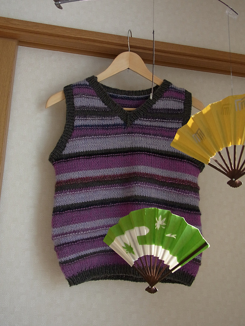 Striped V-neck Vest ボーダー柄Ｖ衿ベスト