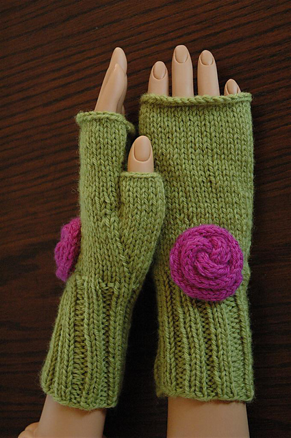Rosy Fingerless Gloves