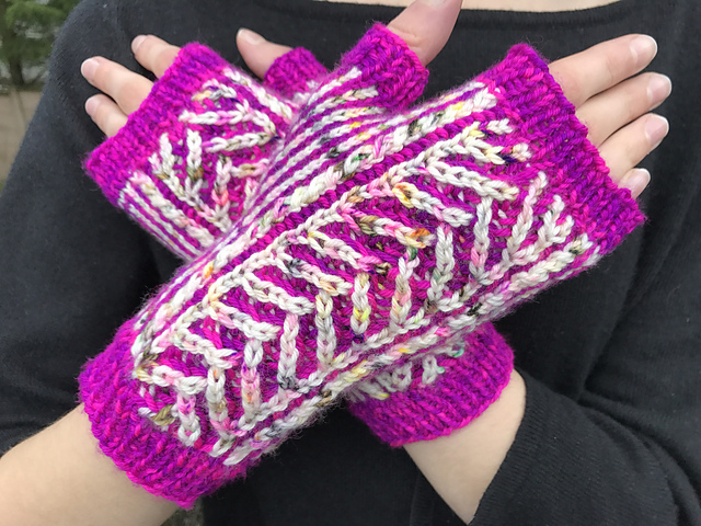 Regal Brioche Fingerless Gloves
