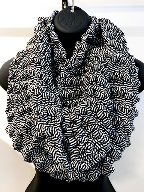 Fashionista Cowl