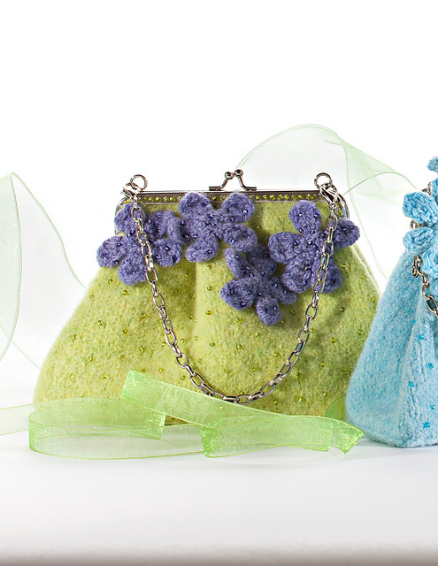 #161 Spring Beauties Purse