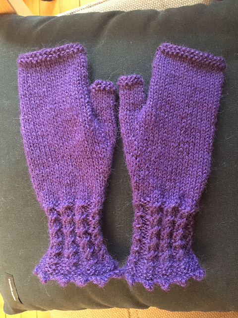 Don't Worry Be Happy Mitts
