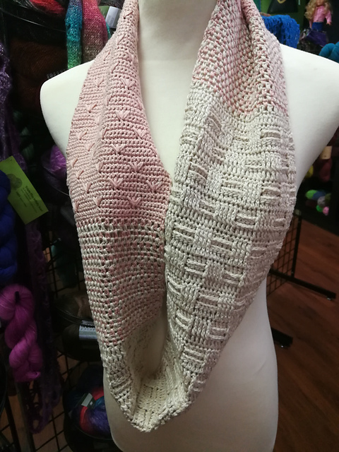 Orchard Blossom Cowl