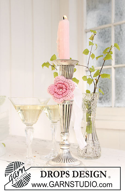 0-673 Crochet flower for candle holder decoration