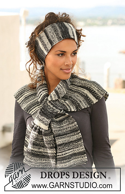 122-32 a - Grey Parade Ear warmer