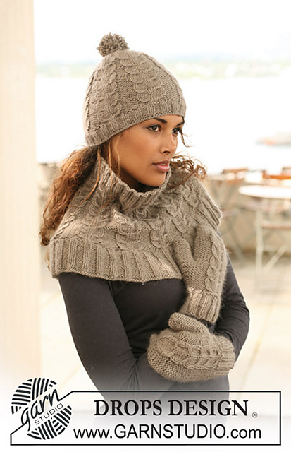 125-12 a - Knitted hat with cables