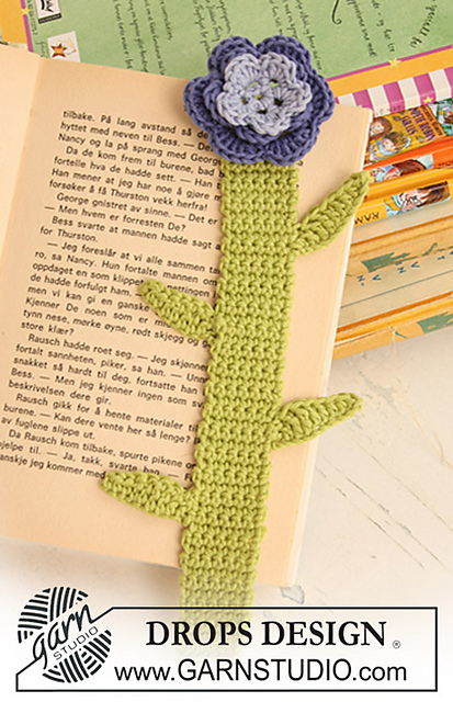 0-686 Book mark with flower at the top