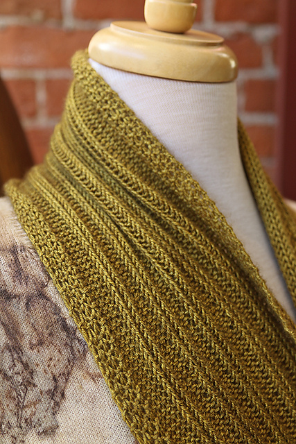 Staying on Track Cowl