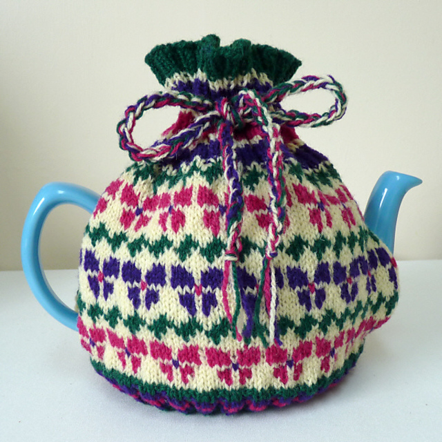 Cafe Pansy Tea Cosy