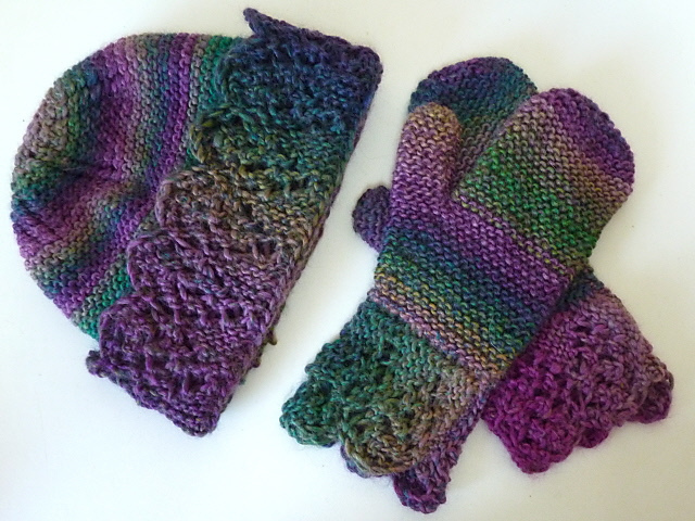 Diamond Lace Mittens