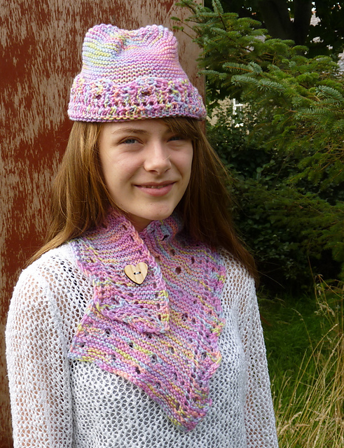 Dotty Hat and Collar Set
