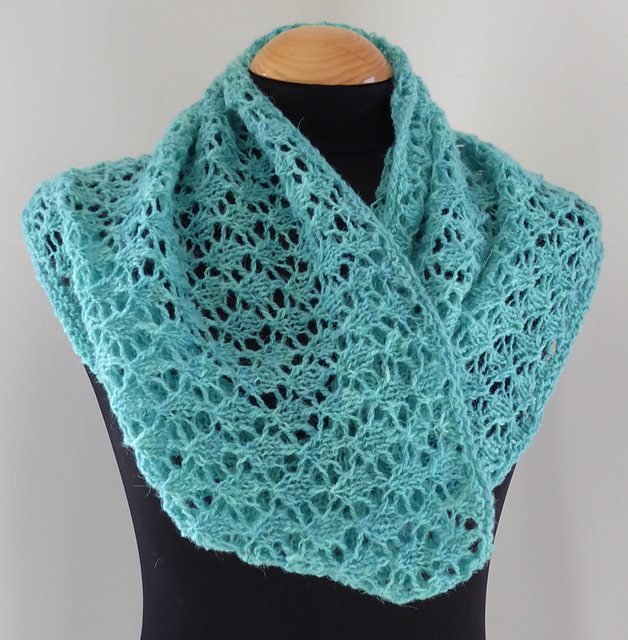 Lacy Cowls