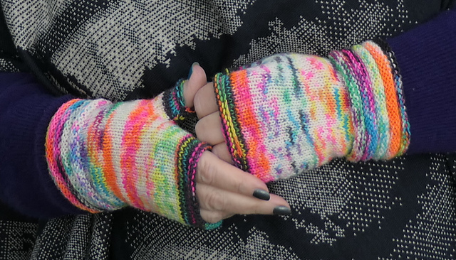 Mini Skein Fingerless Mitts
