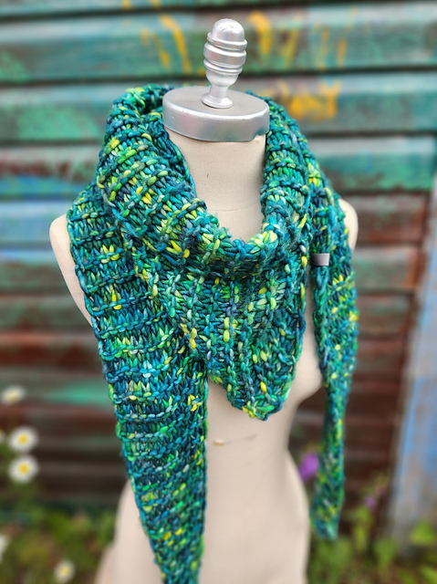 The Shovel Point Scarf
