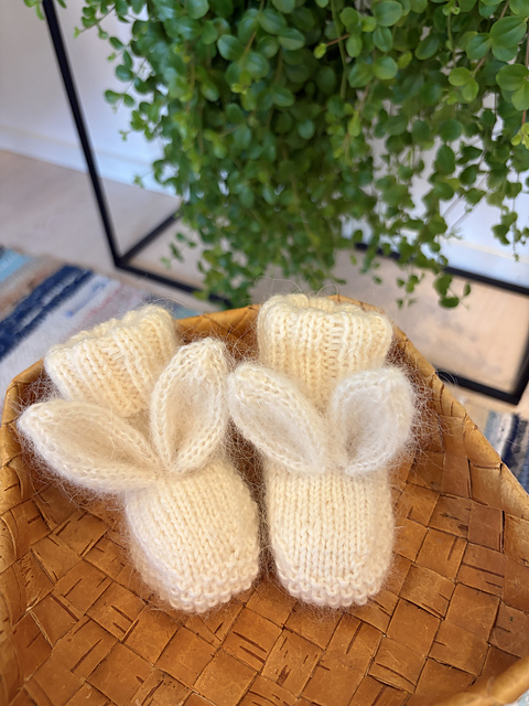 Pattern Wight's Ravelry: Luppatossut pattern by nosinnepain