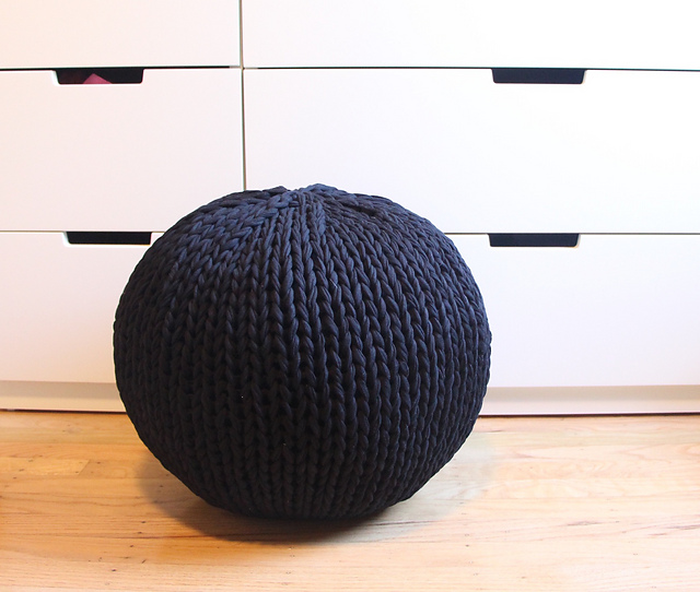Jersey knit pouf