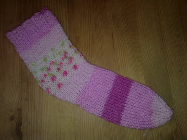 flat knitted robust bed or boot socks