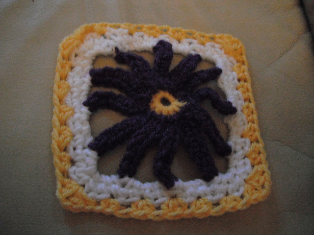 Garden flower 6 inch square