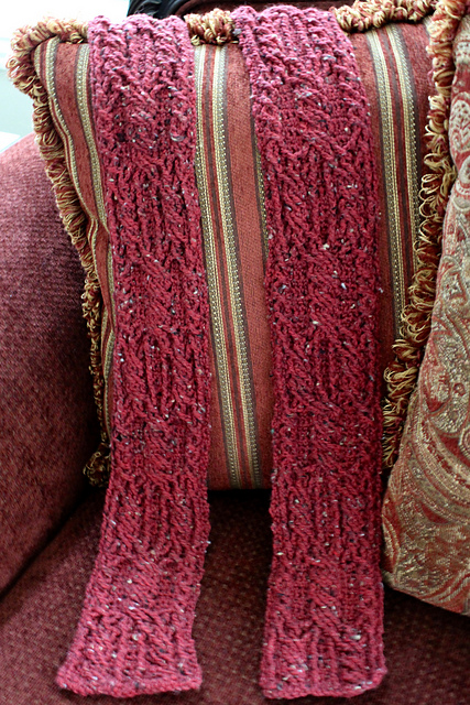 Cinnamon Apple Cable Scarf