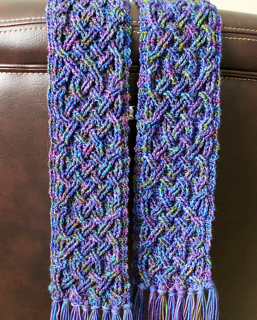 Glenrose Cable Scarf