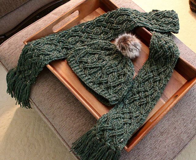 Evergreen Cable Scarf
