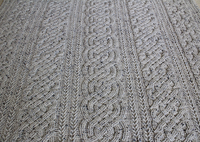 Annandale Cable Blanket