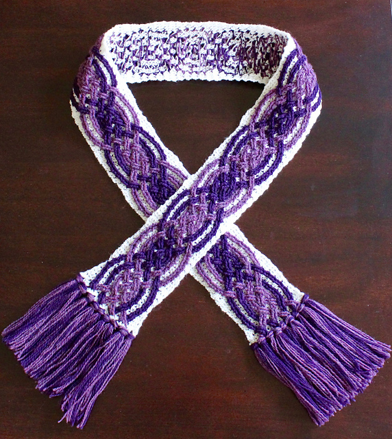 Wild Bosenberry Cable Scarf