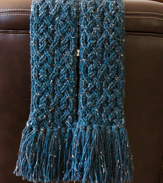 Jacquard Cable Scarf