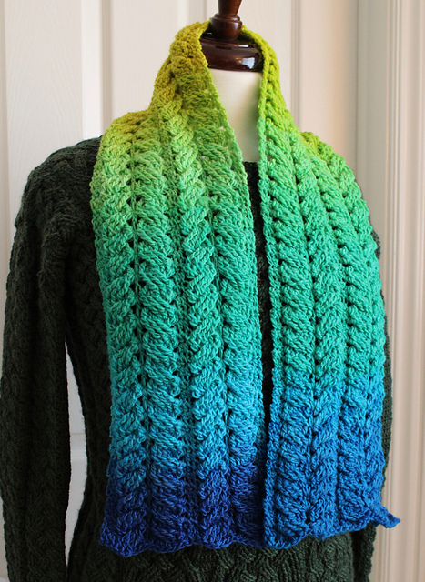 Algae Cable Scarf