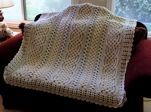Large Fiona Cable Lace Blanket