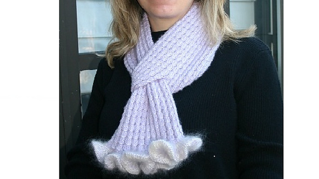 E122 Single Ruffle Cashmere Scarf