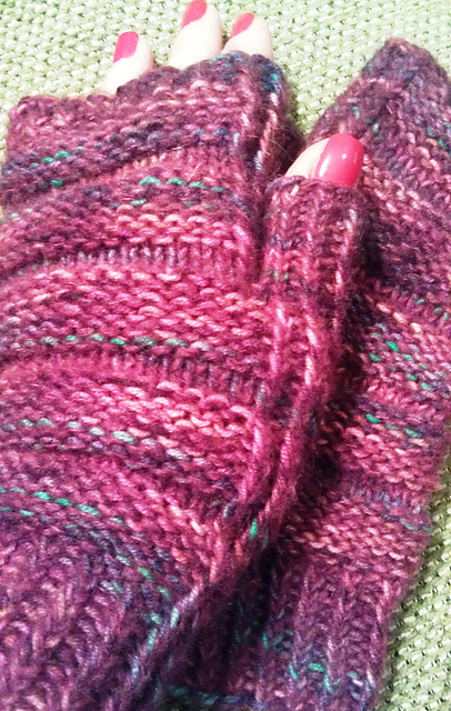 Twisted Rib Mitts