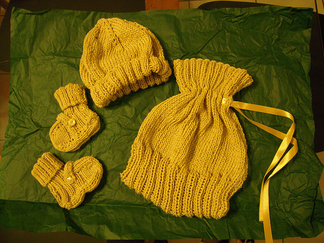 #20 Bonnet - #21 Chaussons - #22 Sac