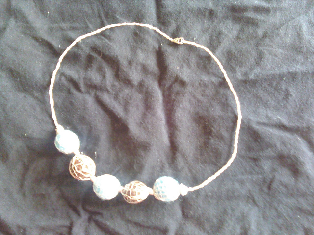 Bobble and Thread Necklace