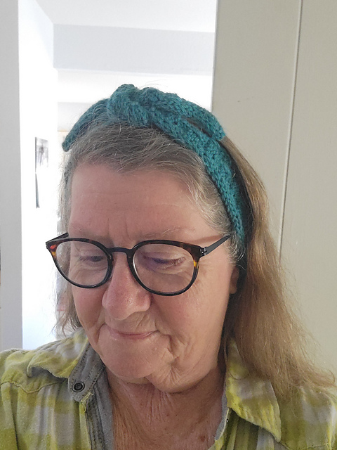 Melody scarflette