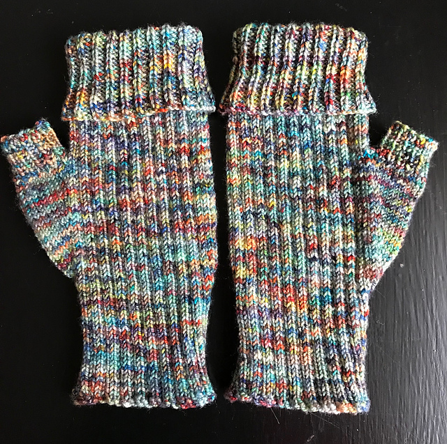 Cuffed-Up Mitts