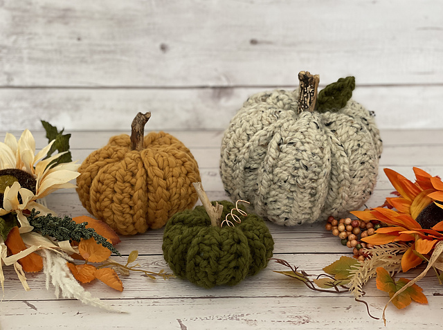 Ravelry: Autumn Pumpkin Trio Decoration pattern by Lindsey Roe