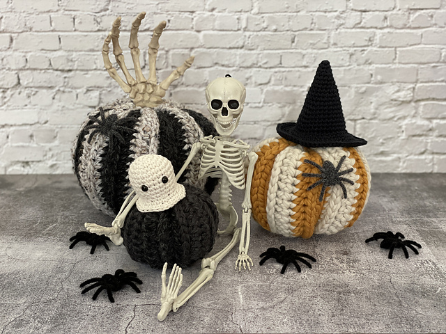 Spooky Halloween Pumpkin Trio Decoration