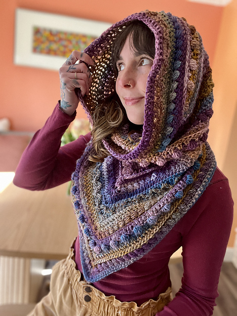 Ravelry: Fable Cowl pattern by Hannah Bovender