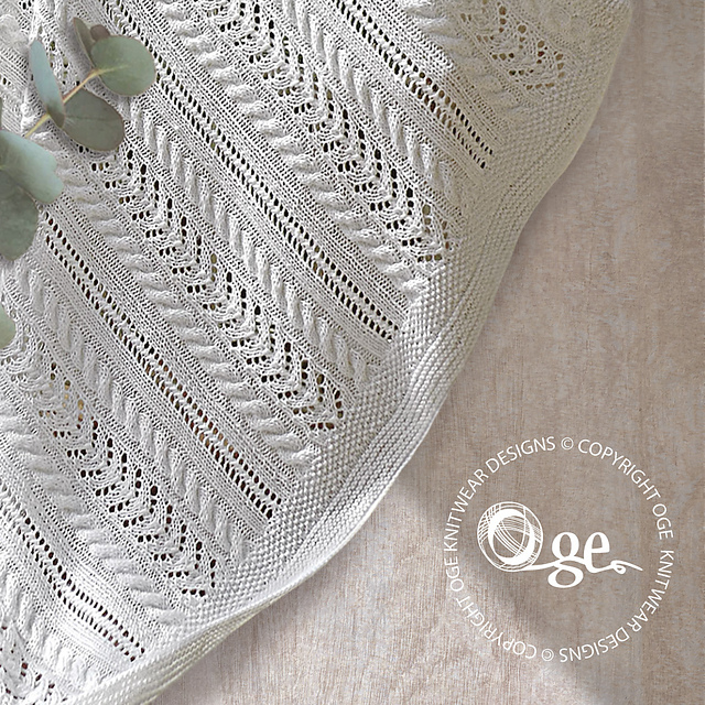 Lace and Cable Blanket - P053