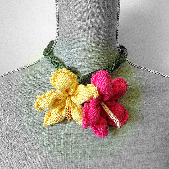 Hibiscus Necklace