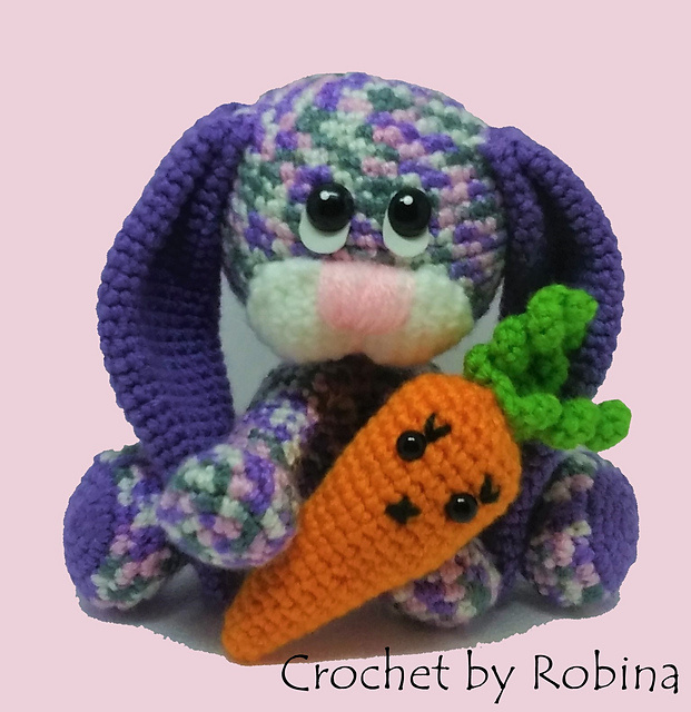 Floppsy Bunny and cute carrot